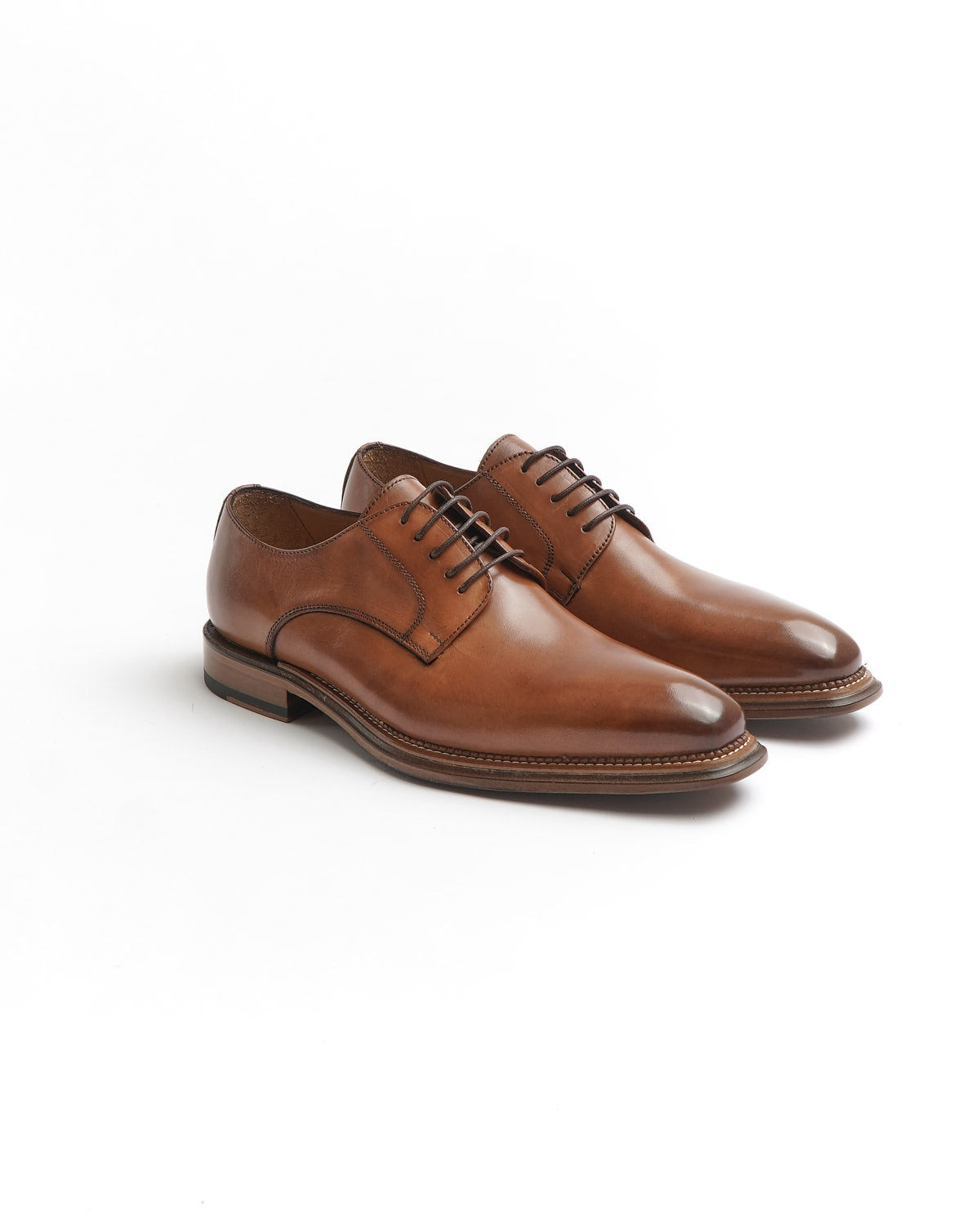 Rafaele D'Amelio Cognac Chiseled Toe Derby Dress Shoe